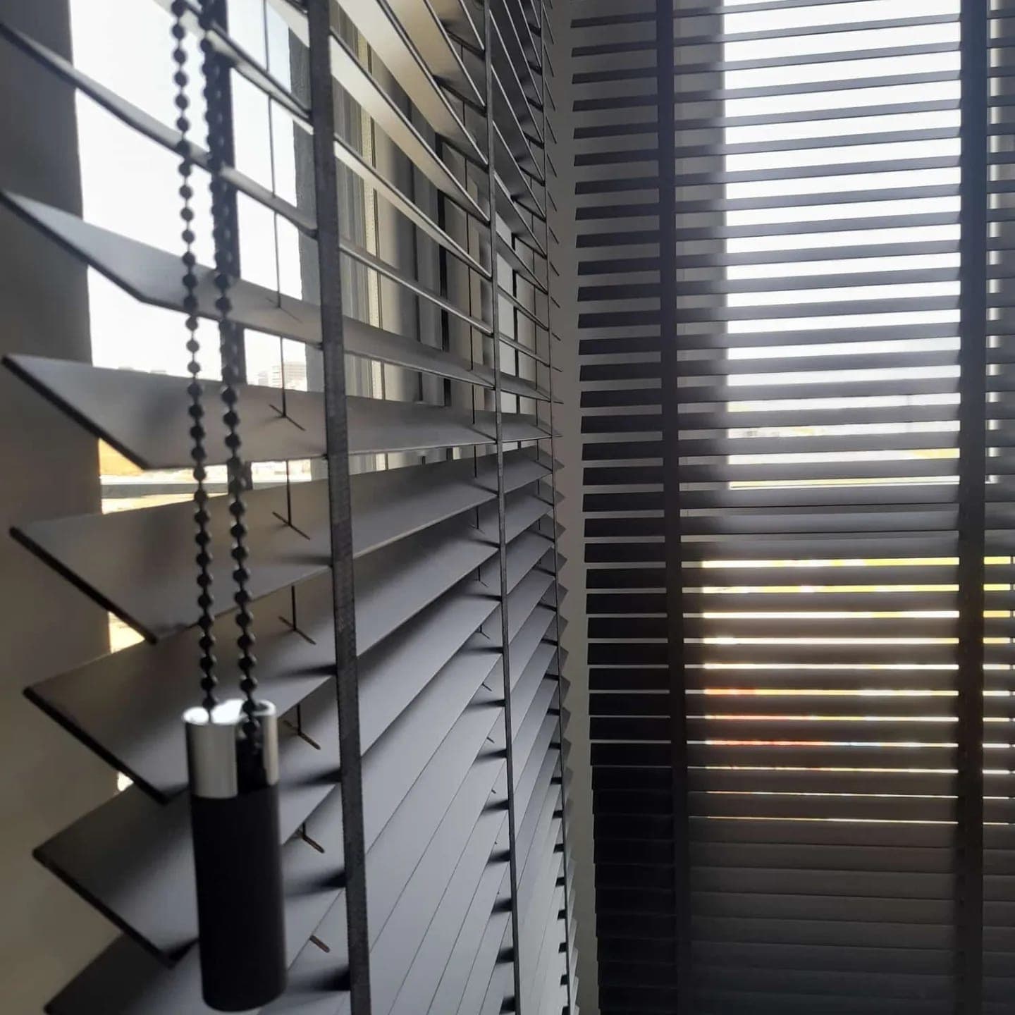 Ahşap Jaluzi Perde - Görsel 1